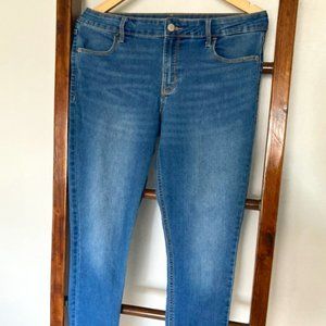 Old Navy Super Skinny Ankle Jeans